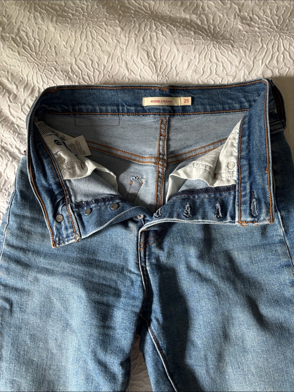 Levi's Wedgie Straight-Leg Jeans in Blue Denim - Picture 3 of 3